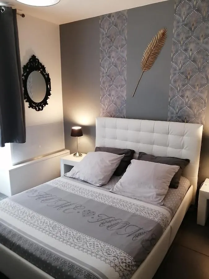 O Temps D'Amour Sauna&Jacuzzi Malissard