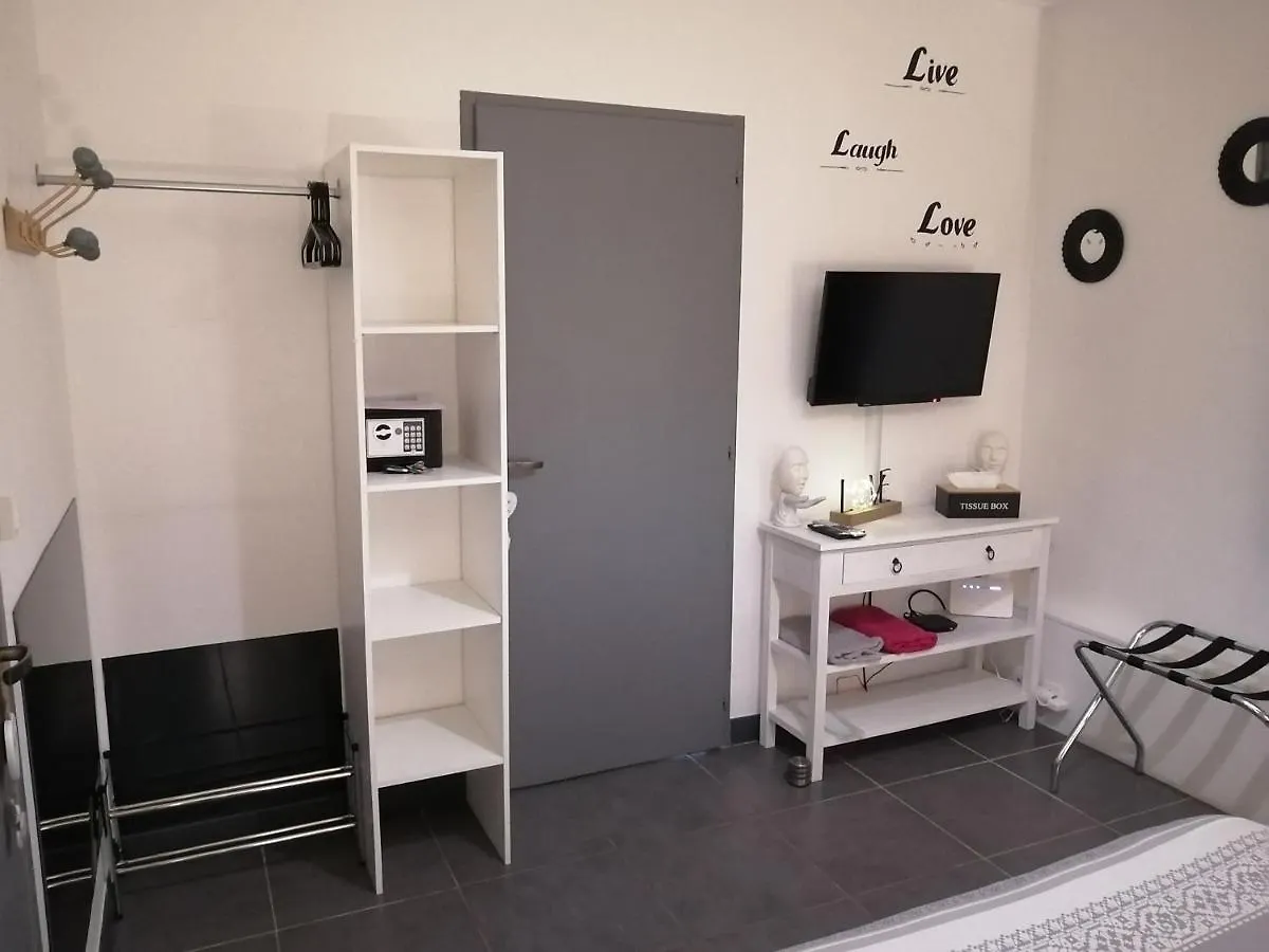 O Temps D'Amour Sauna&Jacuzzi Malissard 0*,  France