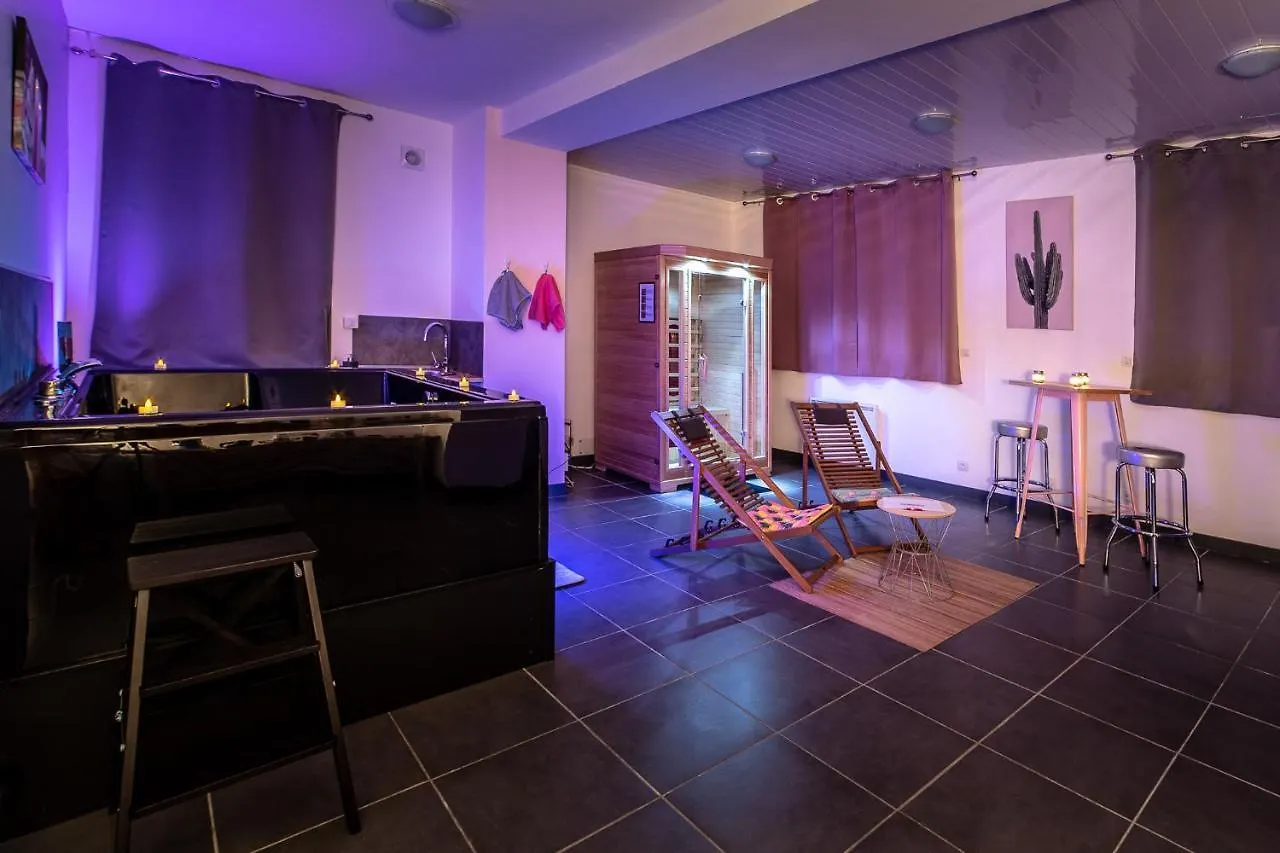 O Temps D'Amour Sauna&Jacuzzi Malissard