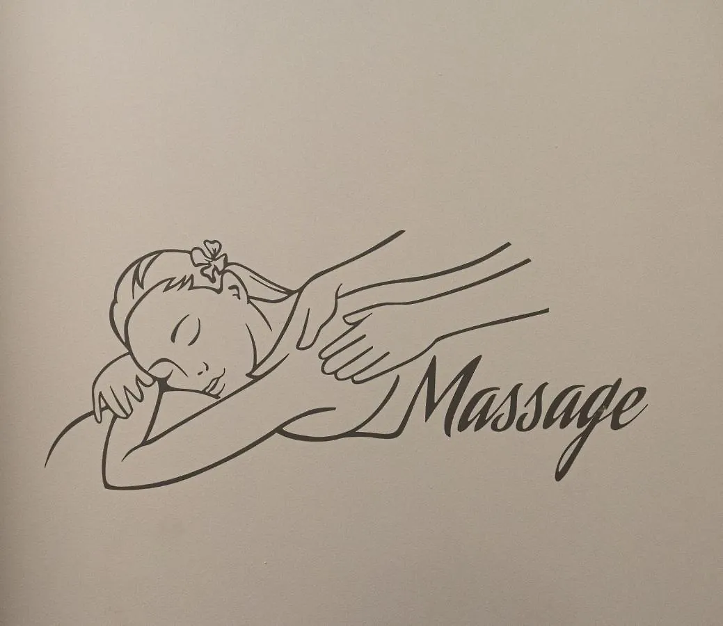 O Temps D'Amour Sauna&Jacuzzi Malissard 0*,